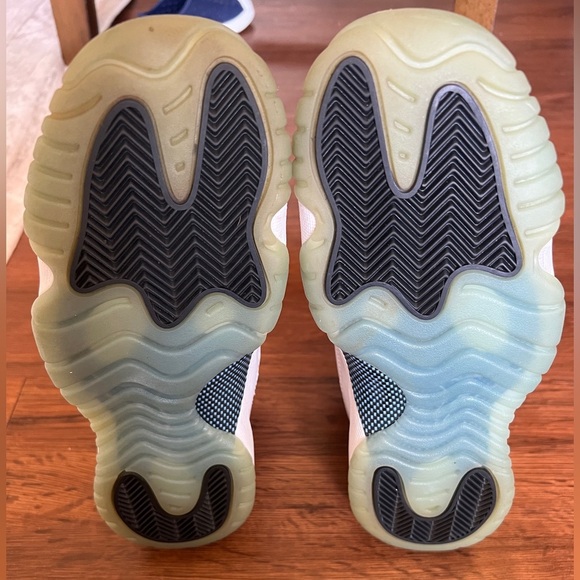Nike Air Jordan 11 Legend Blue 2014 Size 6Y White Ice Blue - Picture 6 of 6